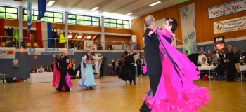 10450744_627027730737732_1594025352160344332_n