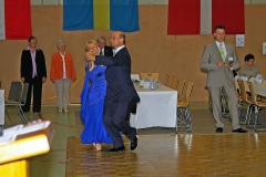 200700