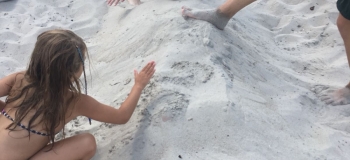 Die Zeit am Strand wurde nicht nur zum Baden genutzt. Himmi